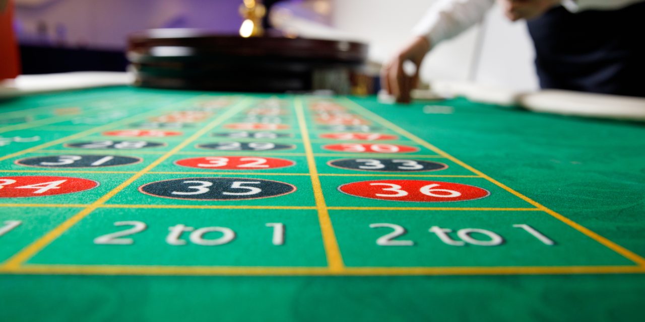 Effective Split and Double Down Moves To Maximize Blackjack Outcomes